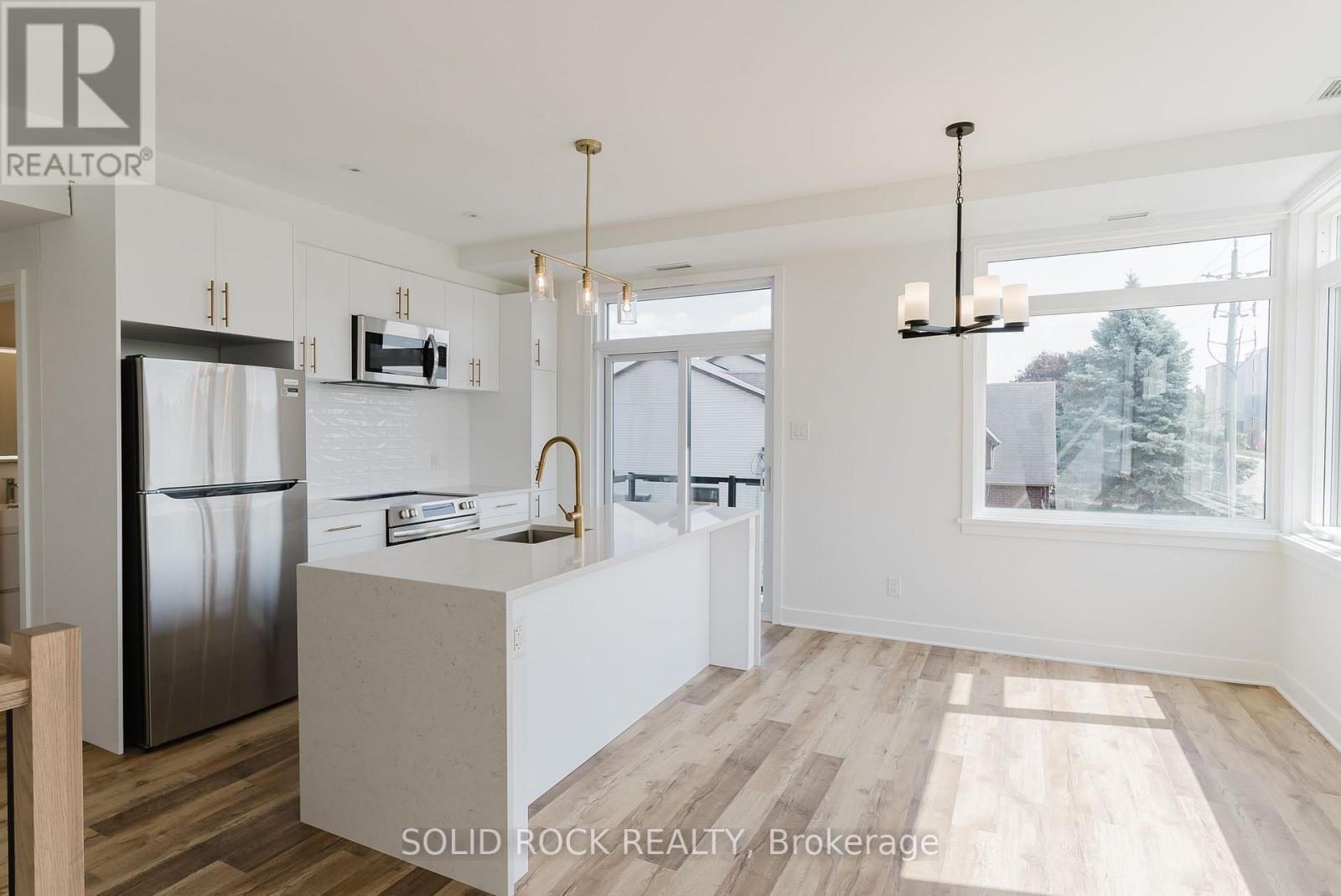 Unit 9 The Butterfly - 845 Champlain Street, Ottawa, Ontario  K1C 1K3 - Photo 3 - X12900932