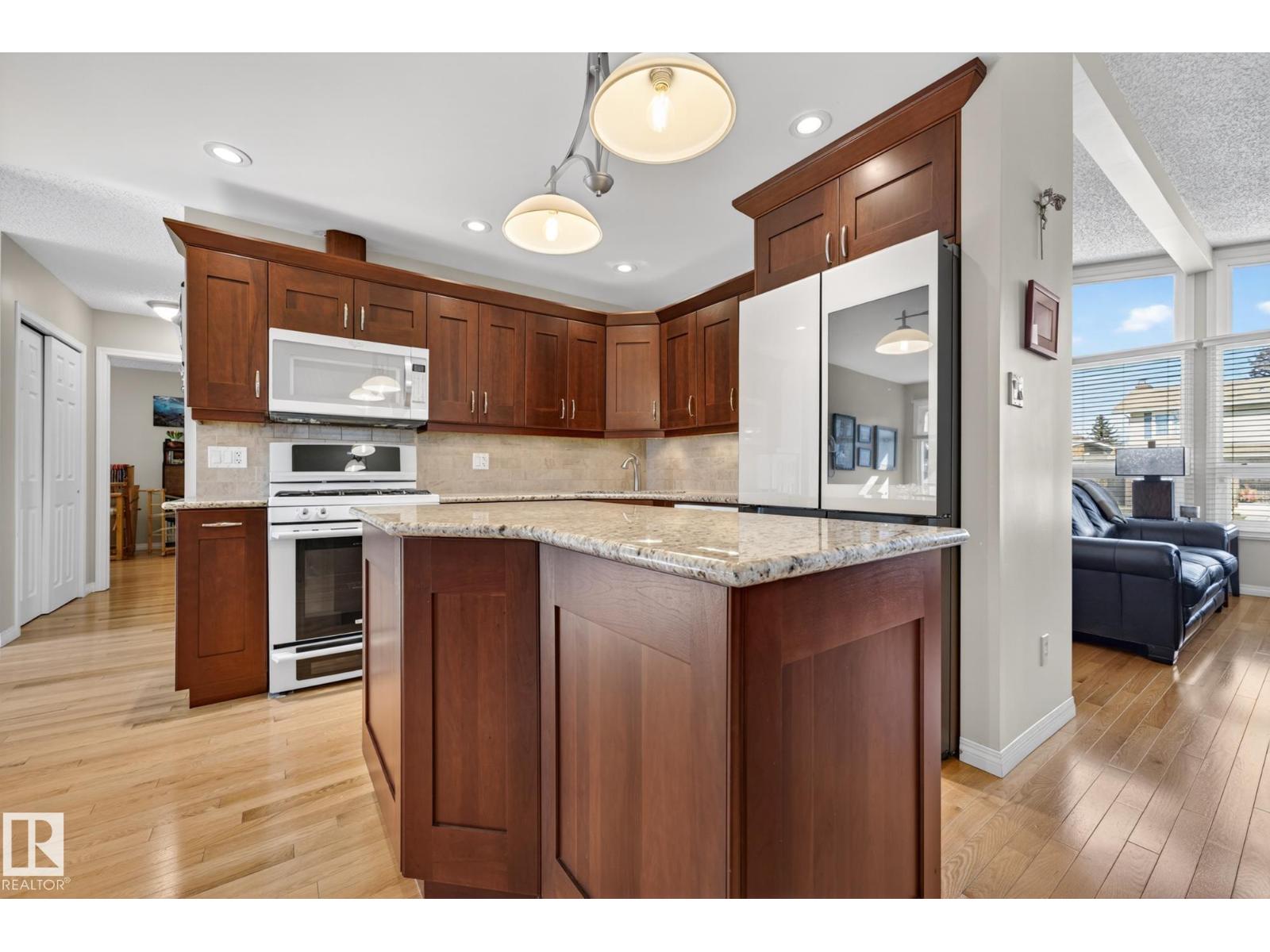 11715 28 Av Nw, Edmonton, Alberta  T6J 3P1 - Photo 15 - E4481836