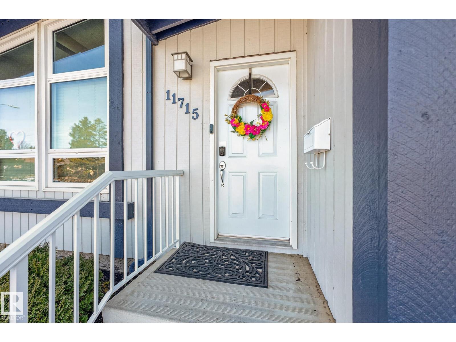 11715 28 Av Nw, Edmonton, Alberta  T6J 3P1 - Photo 3 - E4481836