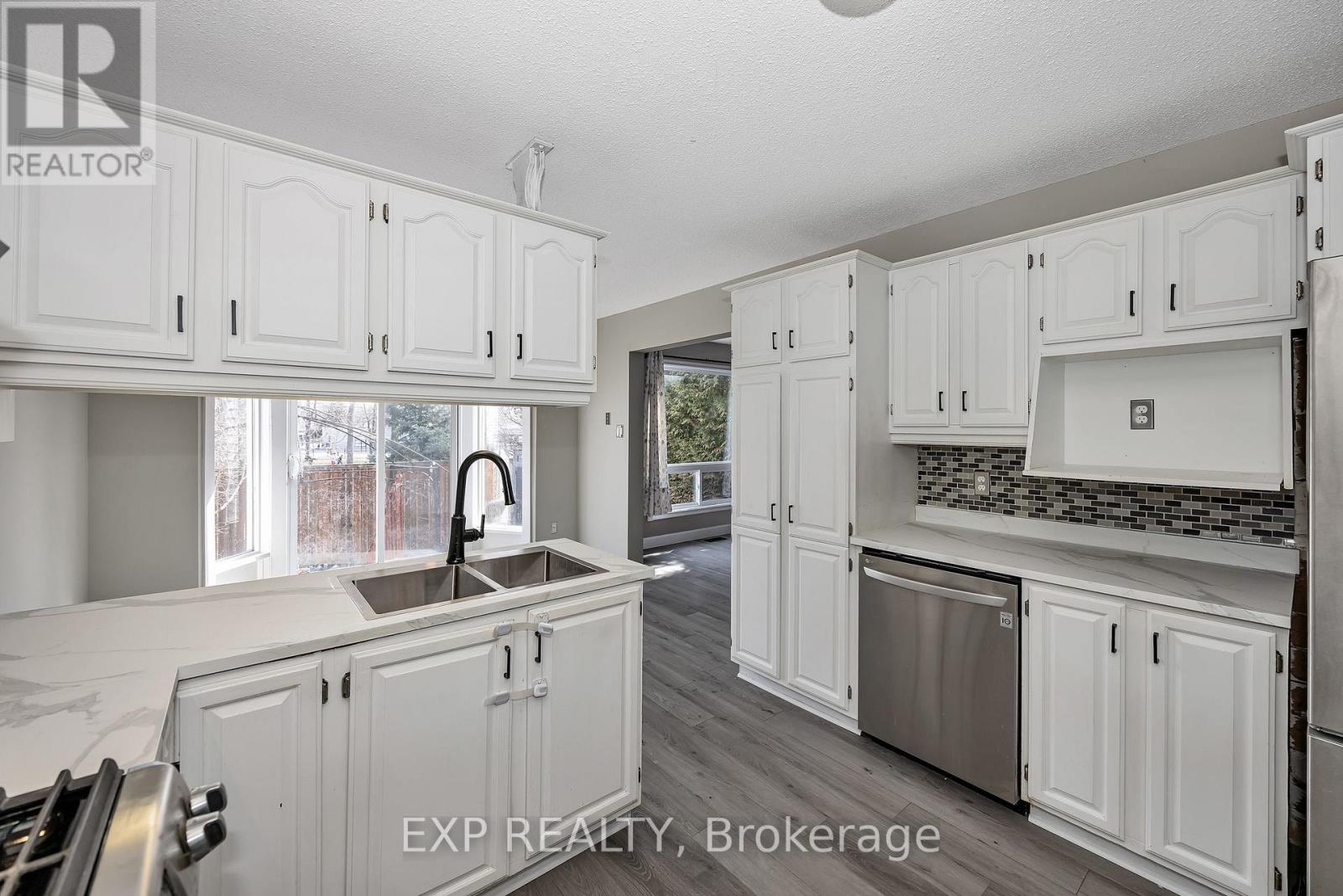 1797 Belval Crescent, Ottawa, Ontario  K1C 6J6 - Photo 12 - X12986266