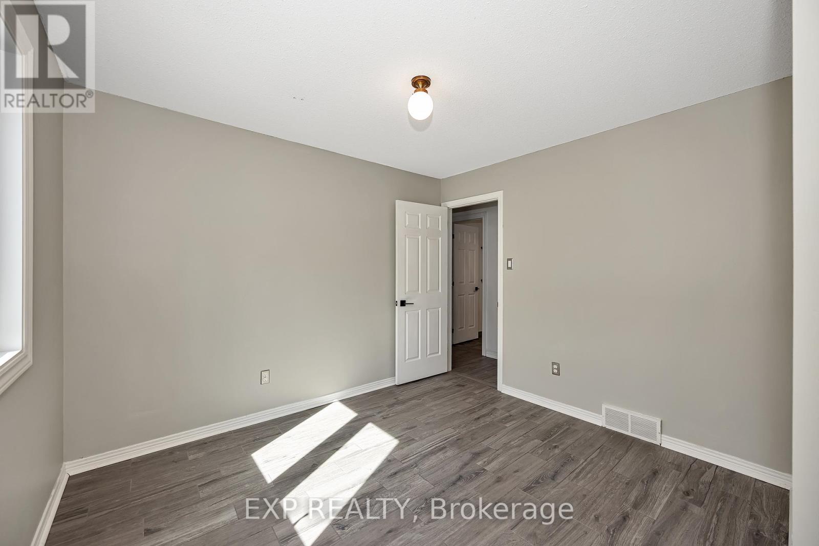 1797 Belval Crescent, Ottawa, Ontario  K1C 6J6 - Photo 27 - X12986266
