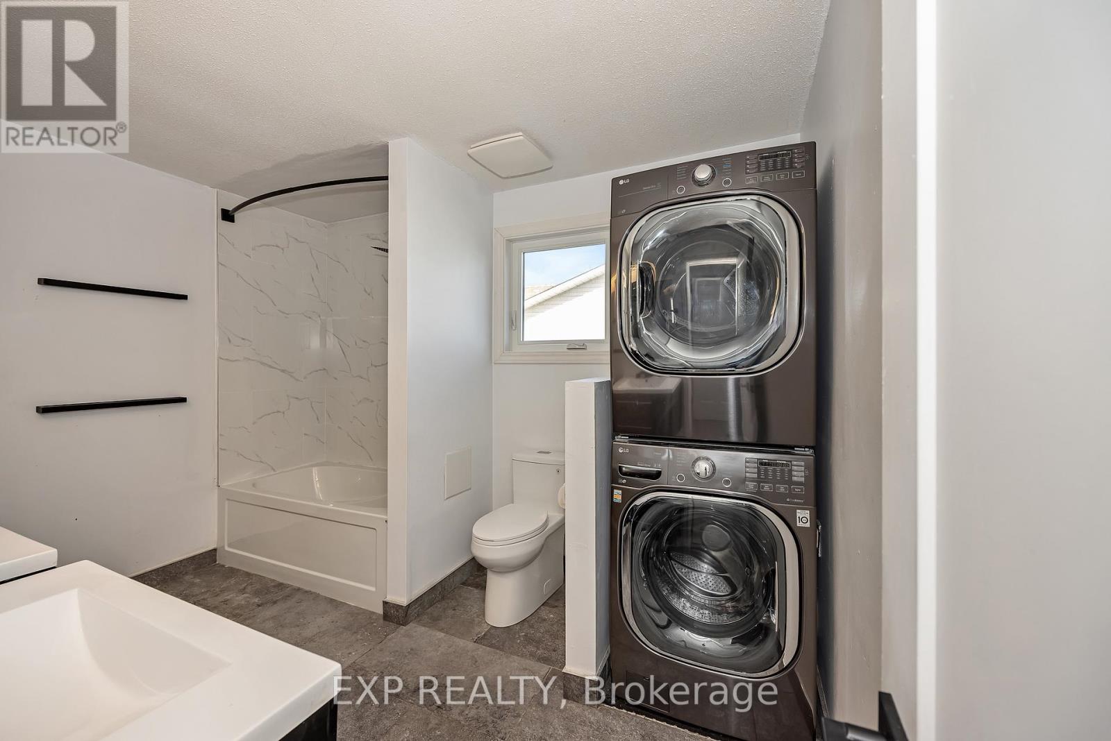 1797 Belval Crescent, Ottawa, Ontario  K1C 6J6 - Photo 32 - X12986266