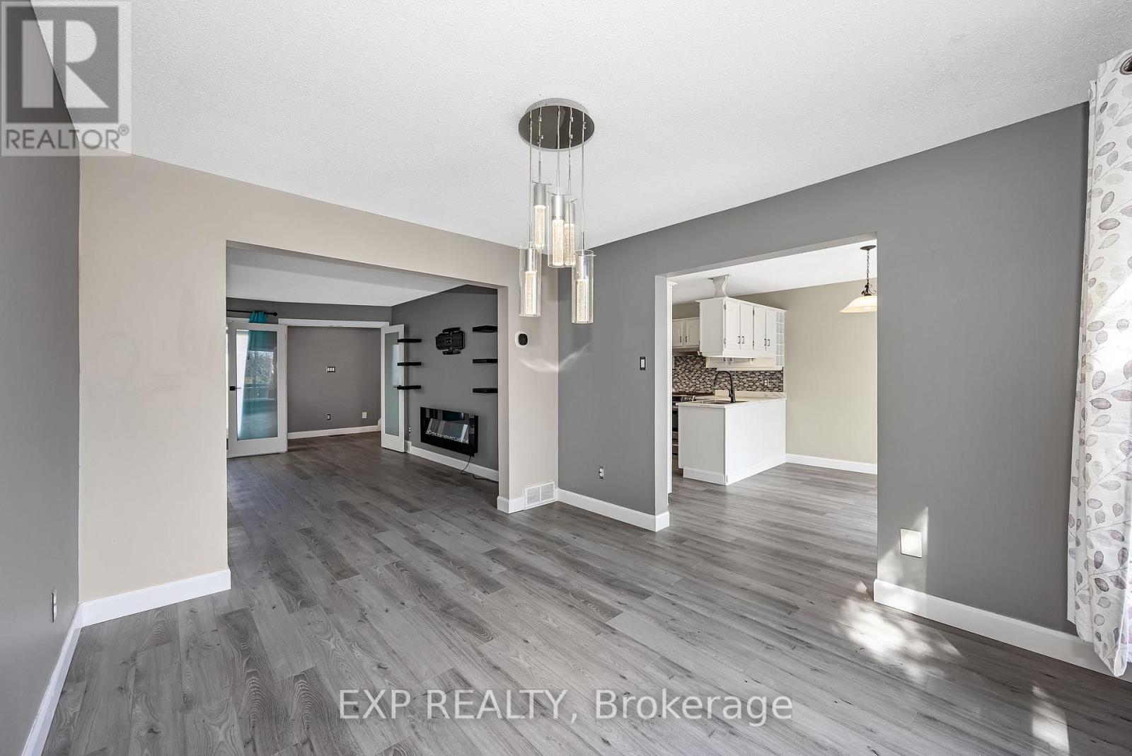 1797 Belval Crescent, Ottawa, Ontario  K1C 6J6 - Photo 9 - X12986266