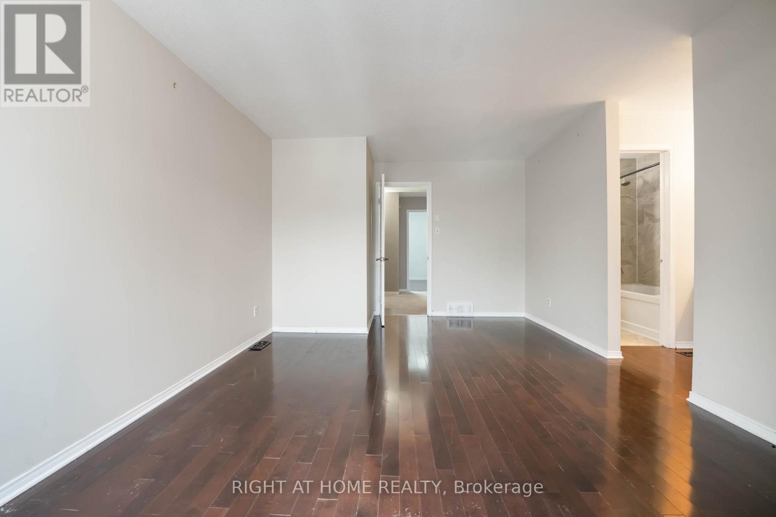 70 Halley Street, Ottawa, Ontario  K2J 3R3 - Photo 13 - X12986326