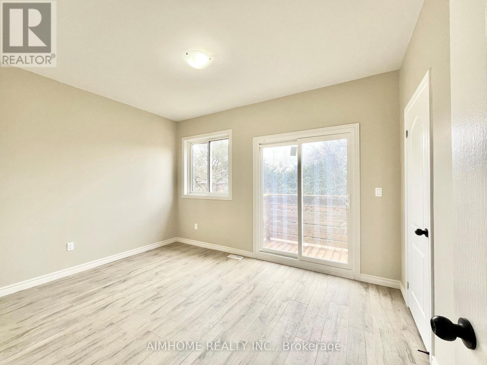 3 - 15 Waddington Crescent, Toronto, Ontario  M2J 2Z9 - Photo 15 - C12986270