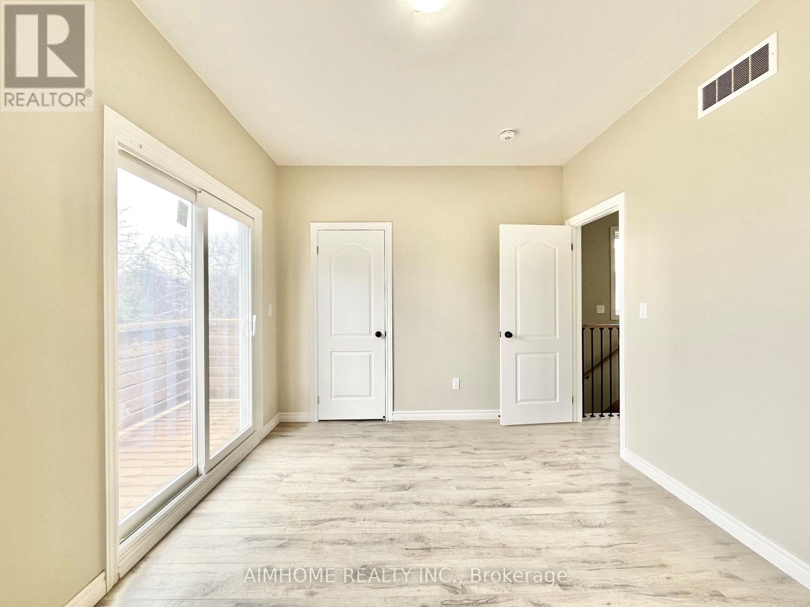 3 - 15 Waddington Crescent, Toronto, Ontario  M2J 2Z9 - Photo 16 - C12986270