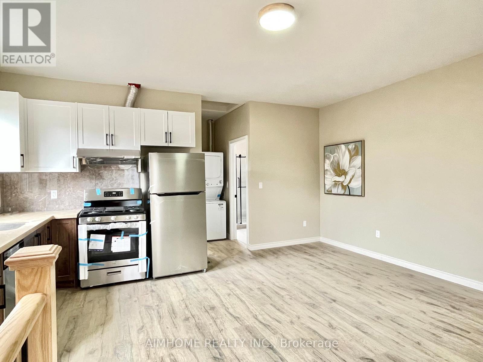 3 - 15 Waddington Crescent, Toronto, Ontario  M2J 2Z9 - Photo 7 - C12986270