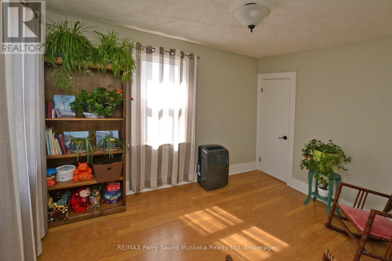 60 William Street, Parry Sound, Ontario  P2A 1V1 - Photo 19 - X12986324