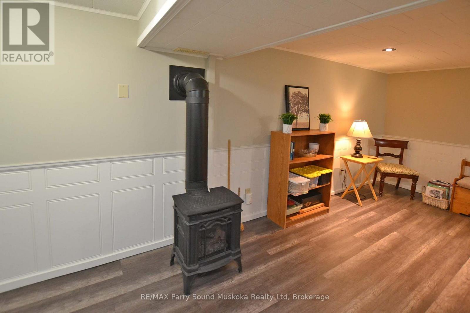 60 William Street, Parry Sound, Ontario  P2A 1V1 - Photo 33 - X12986324