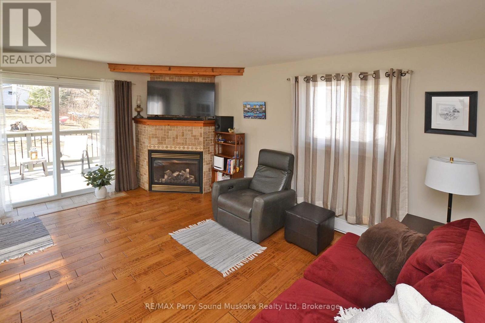 60 William Street, Parry Sound, Ontario  P2A 1V1 - Photo 6 - X12986324