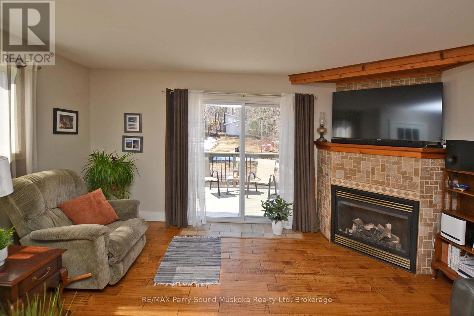 60 William Street, Parry Sound, Ontario  P2A 1V1 - Photo 7 - X12986324