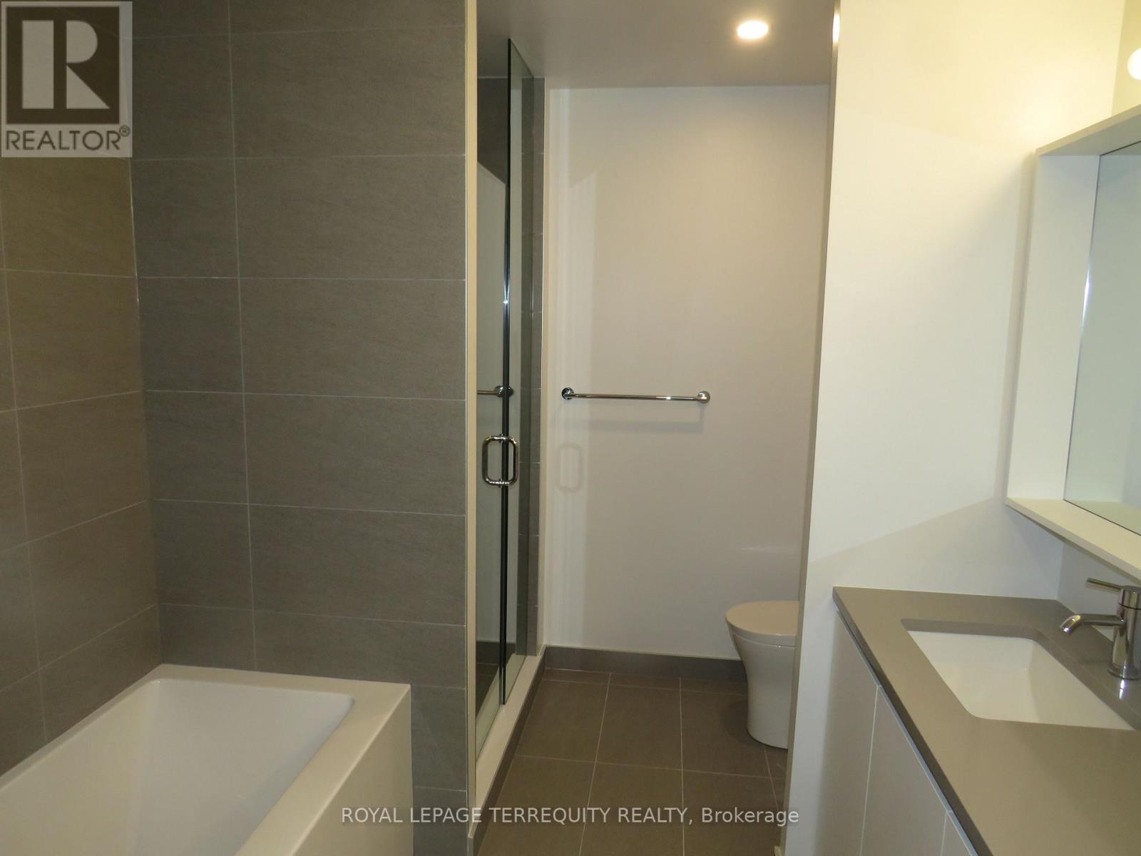 3304 - 35 Parliament Street, Toronto, Ontario  M5A 0Z5 - Photo 10 - C12986286