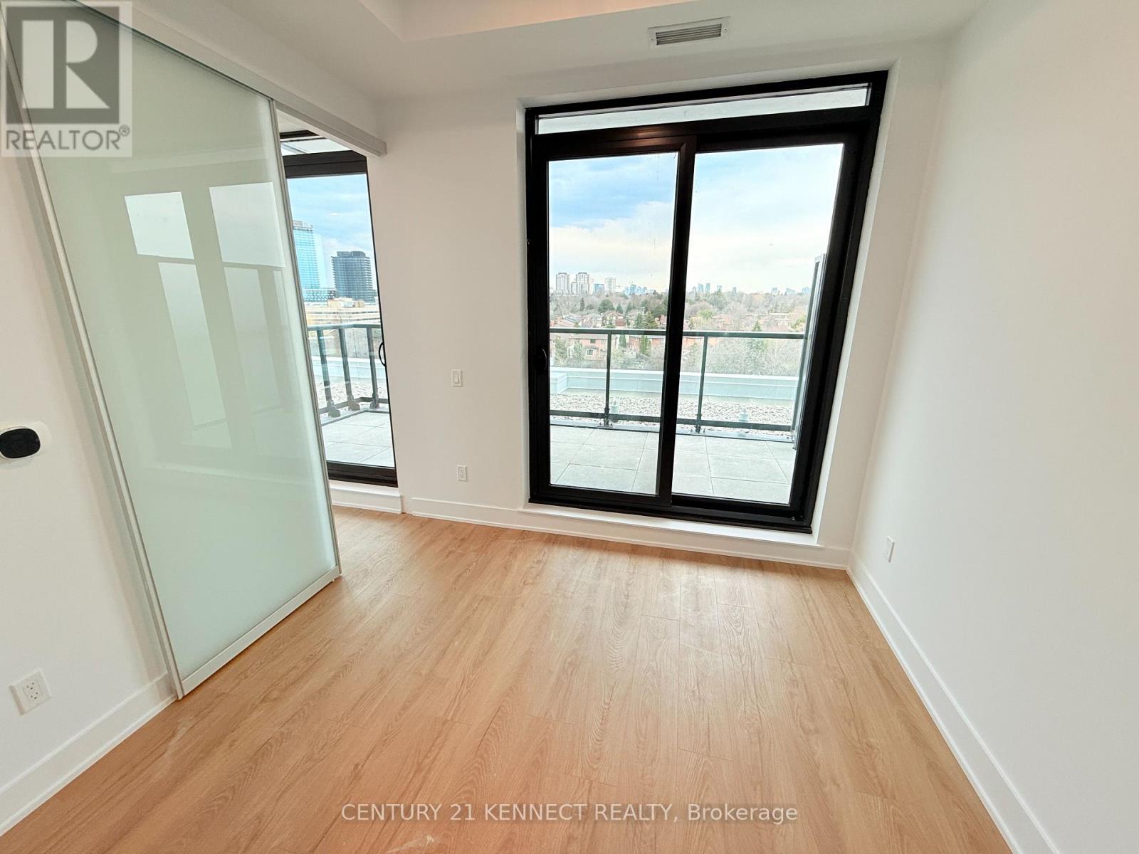 810 - 29 Green Trail Court, Toronto, Ontario  M2K 0J9 - Photo 11 - C12986336