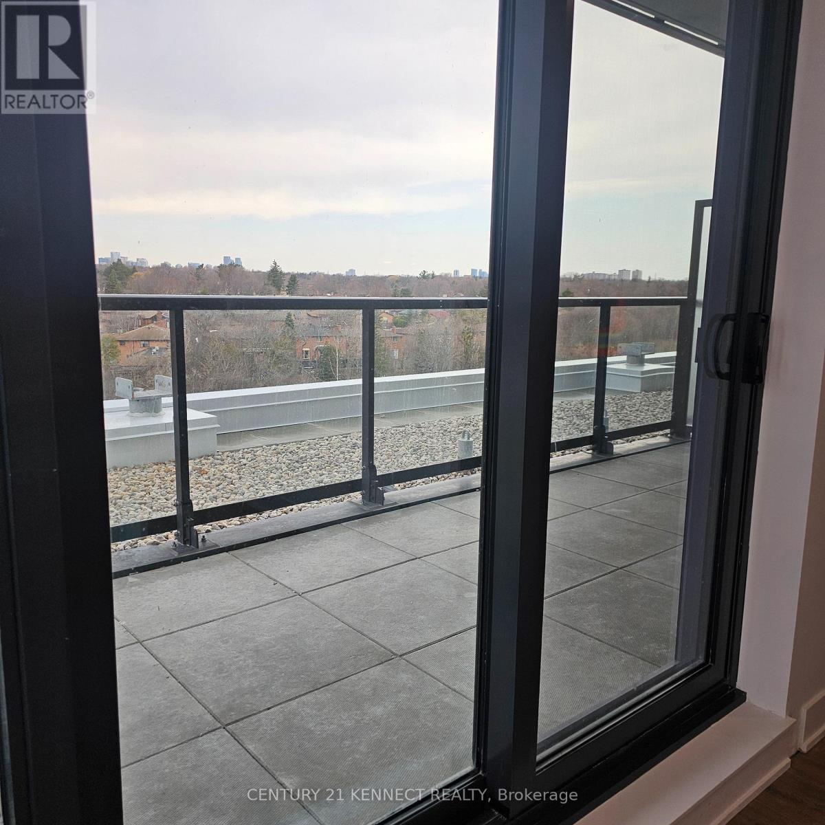 810 - 29 Green Trail Court, Toronto, Ontario  M2K 0J9 - Photo 18 - C12986336