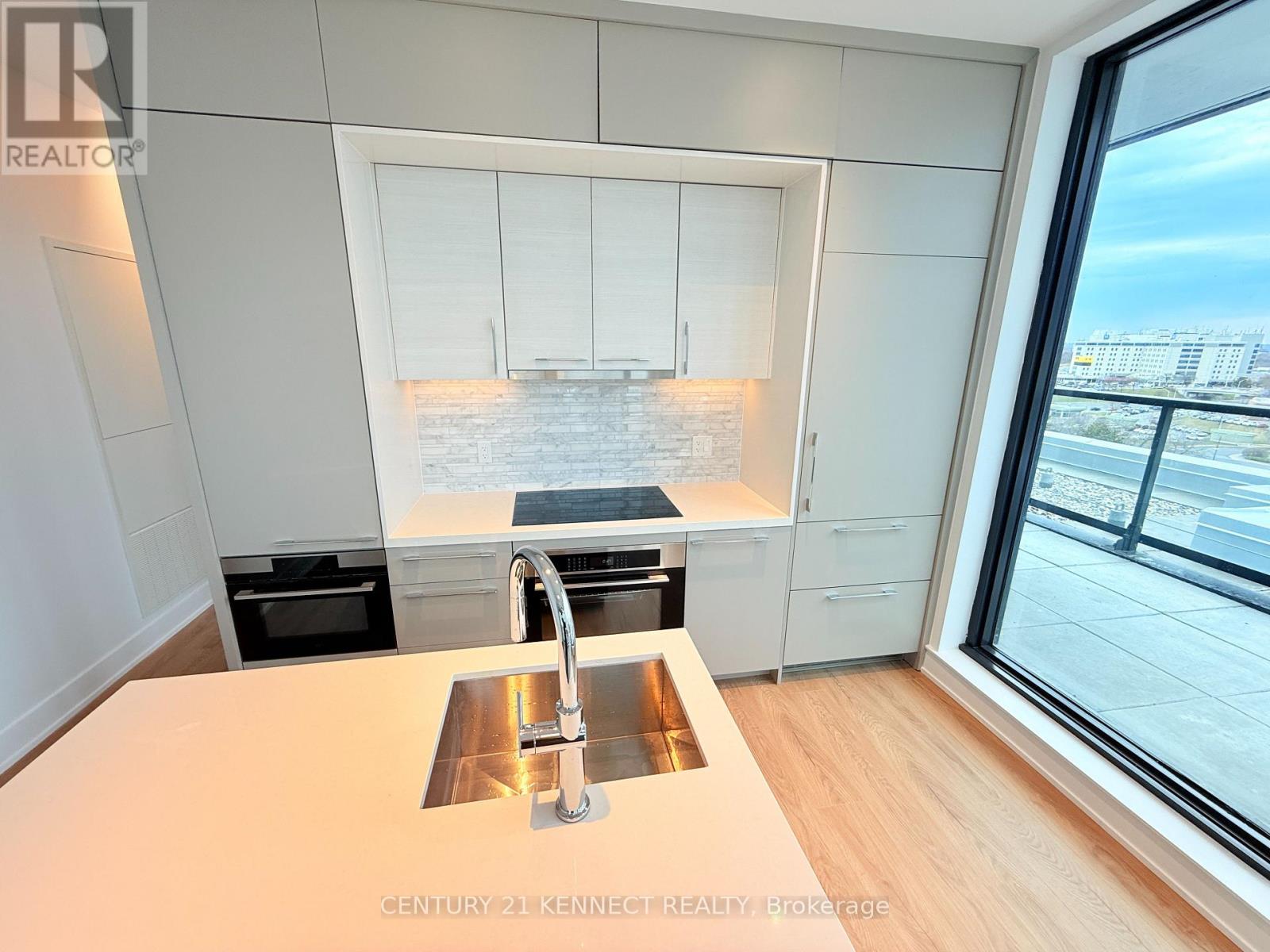 810 - 29 Green Trail Court, Toronto, Ontario  M2K 0J9 - Photo 7 - C12986336