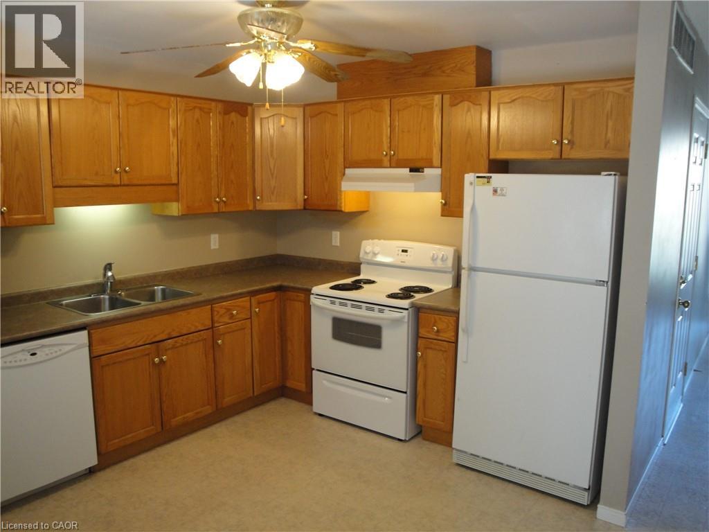 1480 Franklin Boulevard, Cambridge, Ontario  N3C 3L5 - Photo 2 - 40808354