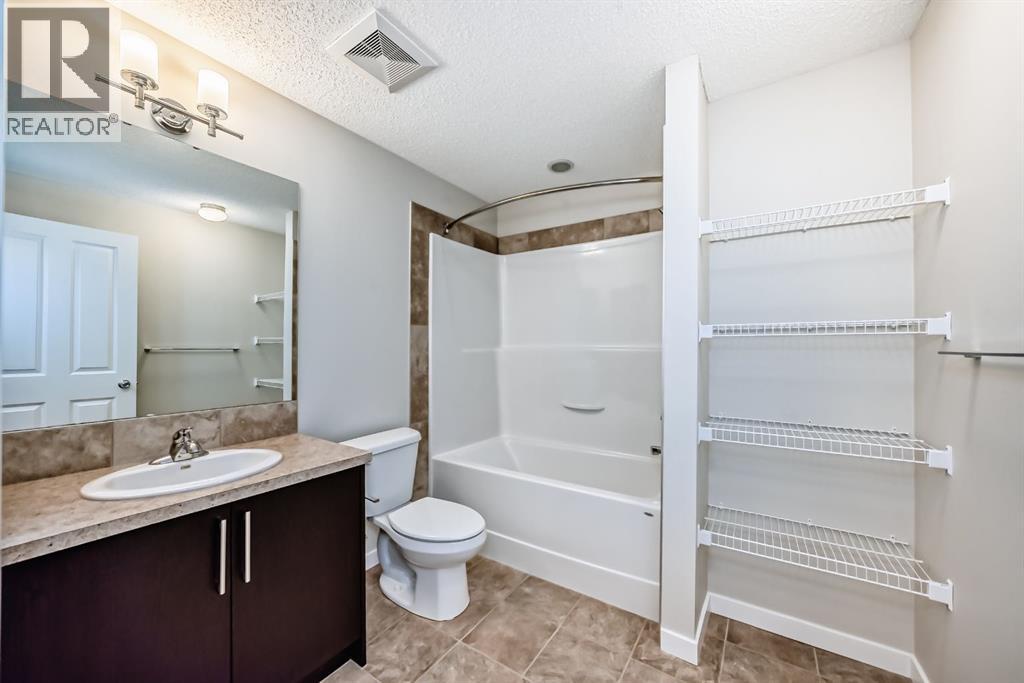 20 Walden Green SE, Calgary, Alberta  T2X 0Z4 - Photo 38 - A2299831