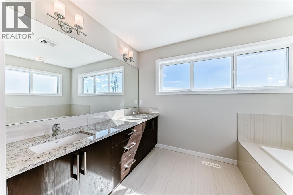 20 Walden Green SE, Calgary, Alberta  T2X 0Z4 - Photo 25 - A2299831