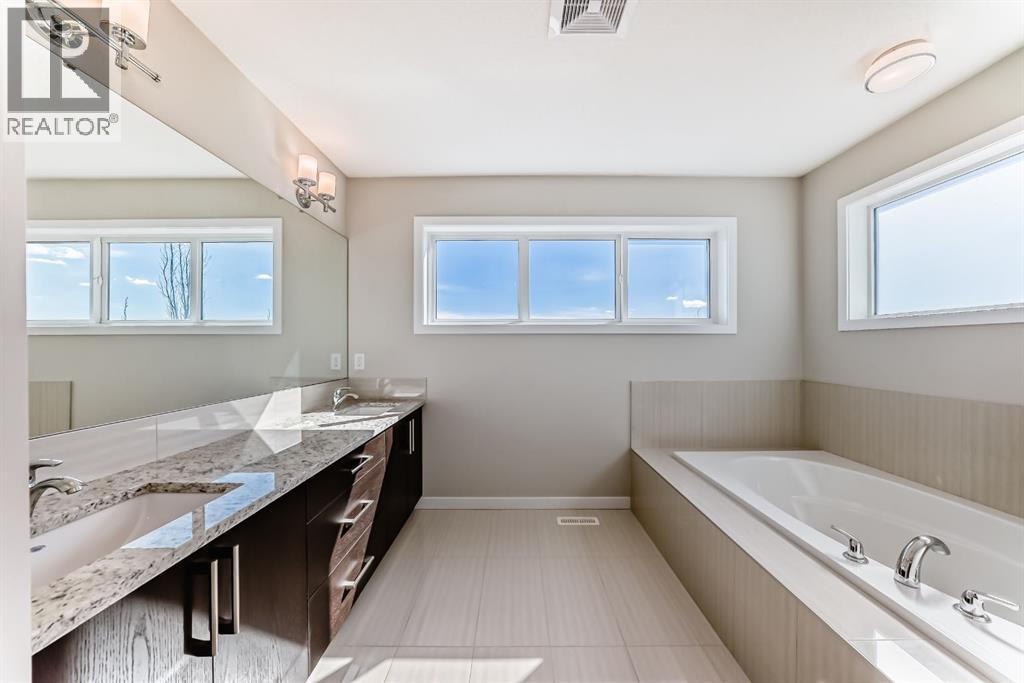 20 Walden Green SE, Calgary, Alberta  T2X 0Z4 - Photo 22 - A2299831