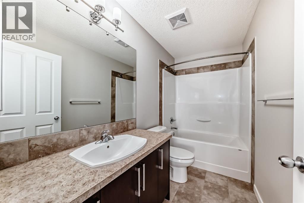 20 Walden Green SE, Calgary, Alberta  T2X 0Z4 - Photo 31 - A2299831