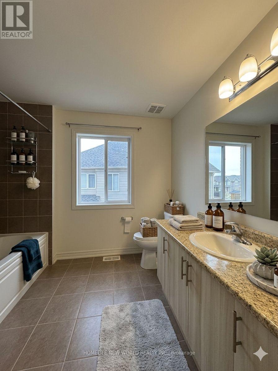 49 Artania Street, Oshawa, Ontario  L1L 0E6 - Photo 8 - E12986282