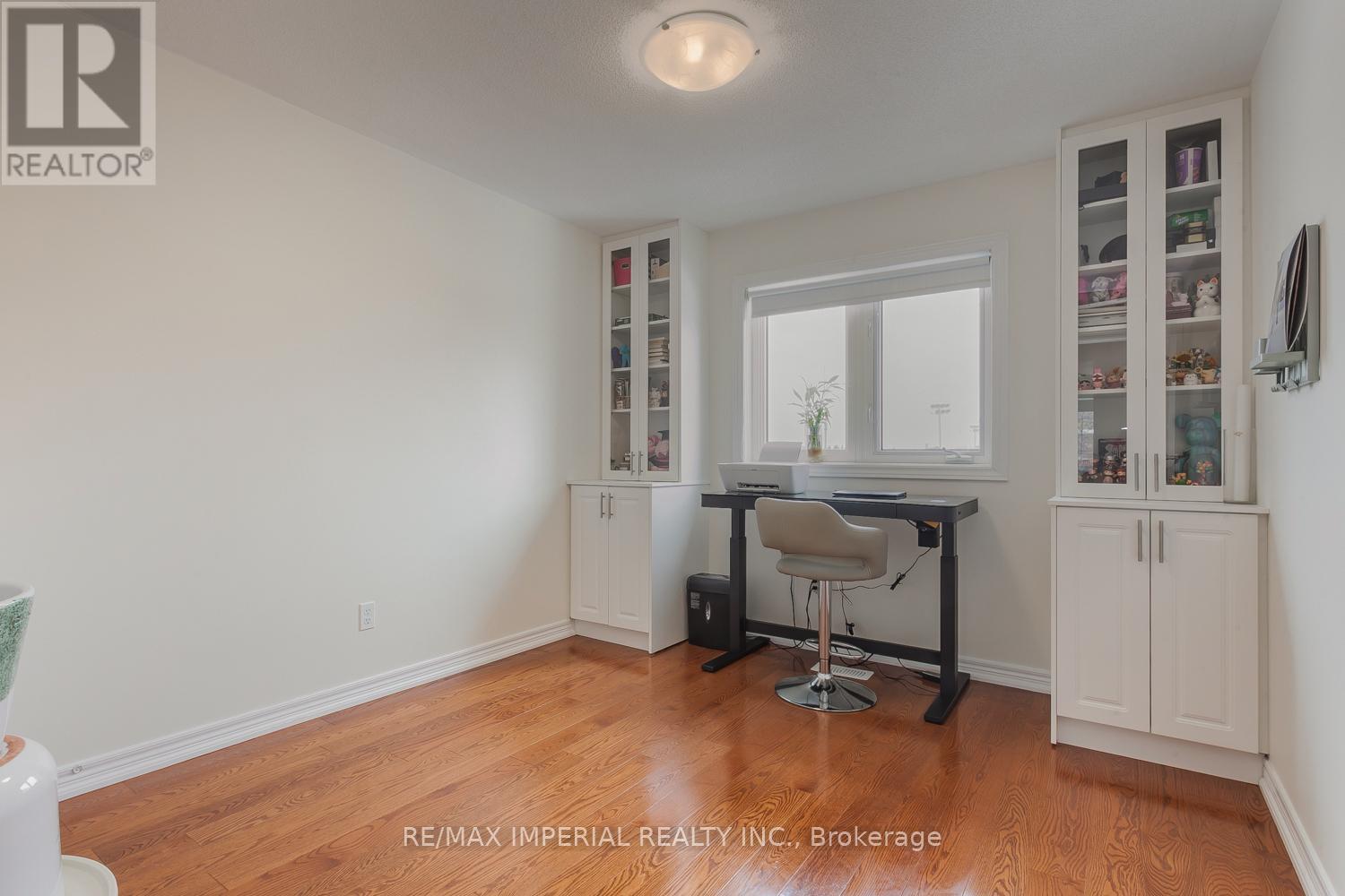 85 Maple Ridge Crescent E, Markham, Ontario  L6E 1T8 - Photo 18 - N12986274