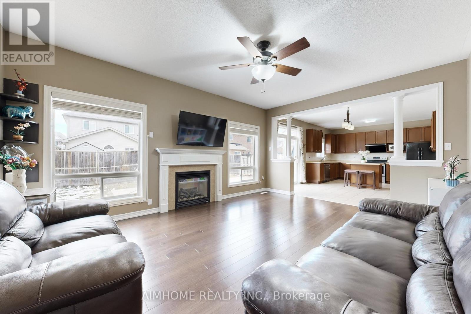 8 Brookhurst Avenue, Georgina, Ontario  L4P 0B4 - Photo 11 - N12986284