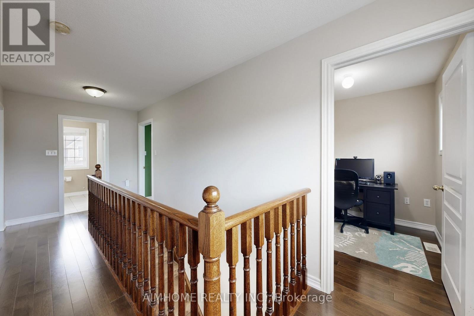 8 Brookhurst Avenue, Georgina, Ontario  L4P 0B4 - Photo 25 - N12986284