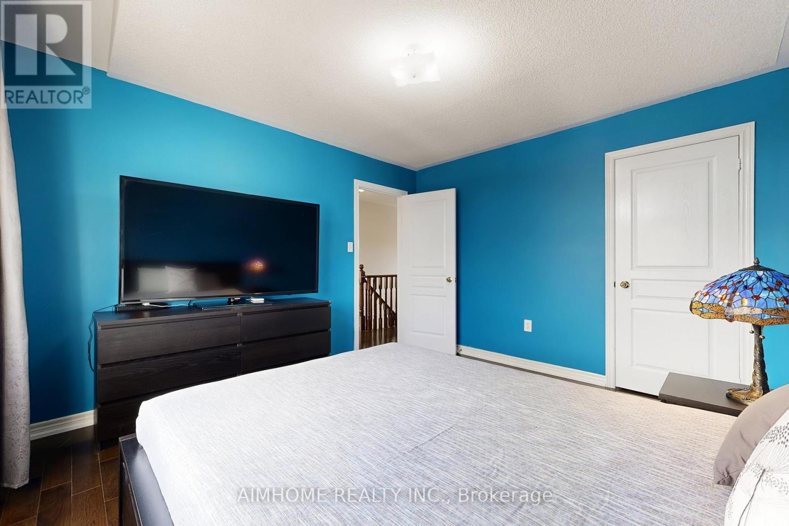 8 Brookhurst Avenue, Georgina, Ontario  L4P 0B4 - Photo 35 - N12986284