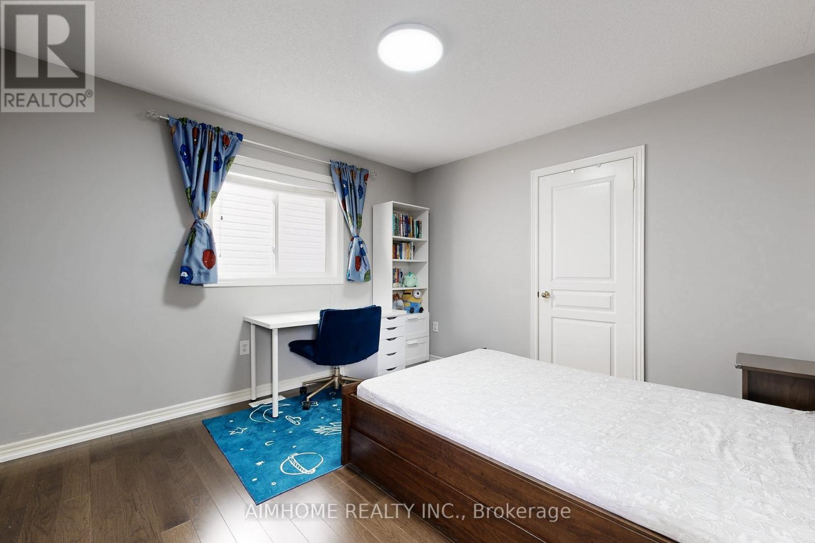 8 Brookhurst Avenue, Georgina, Ontario  L4P 0B4 - Photo 36 - N12986284