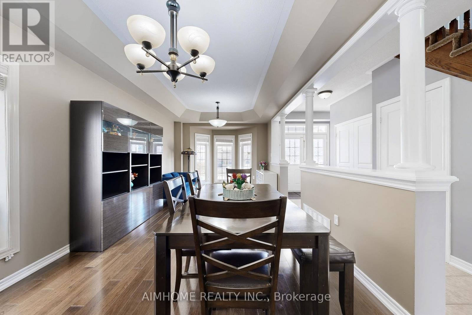 8 Brookhurst Avenue, Georgina, Ontario  L4P 0B4 - Photo 7 - N12986284