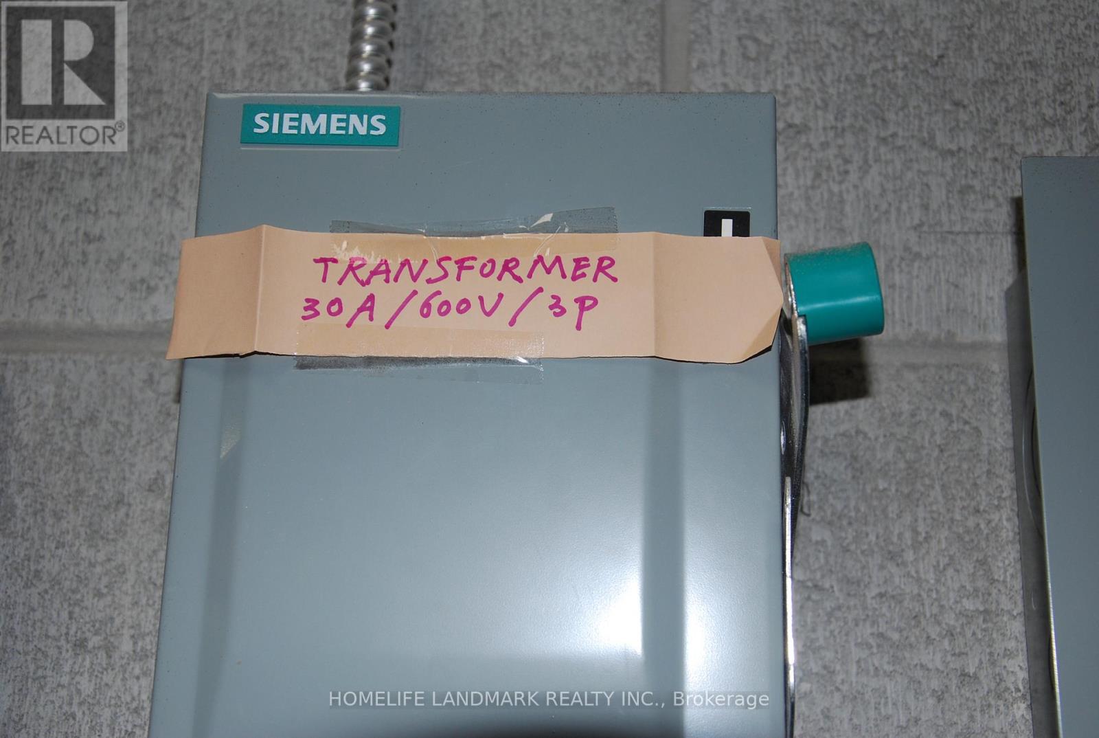 6 - 280 Yorktech Drive, Markham, Ontario  L6G 0A6 - Photo 4 - N12986290