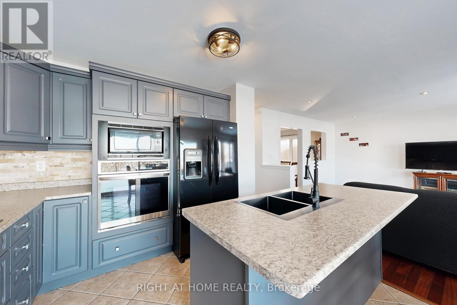 78 John W Taylor Avenue, New Tecumseth, Ontario  L9R 0C9 - Photo 16 - N12986320