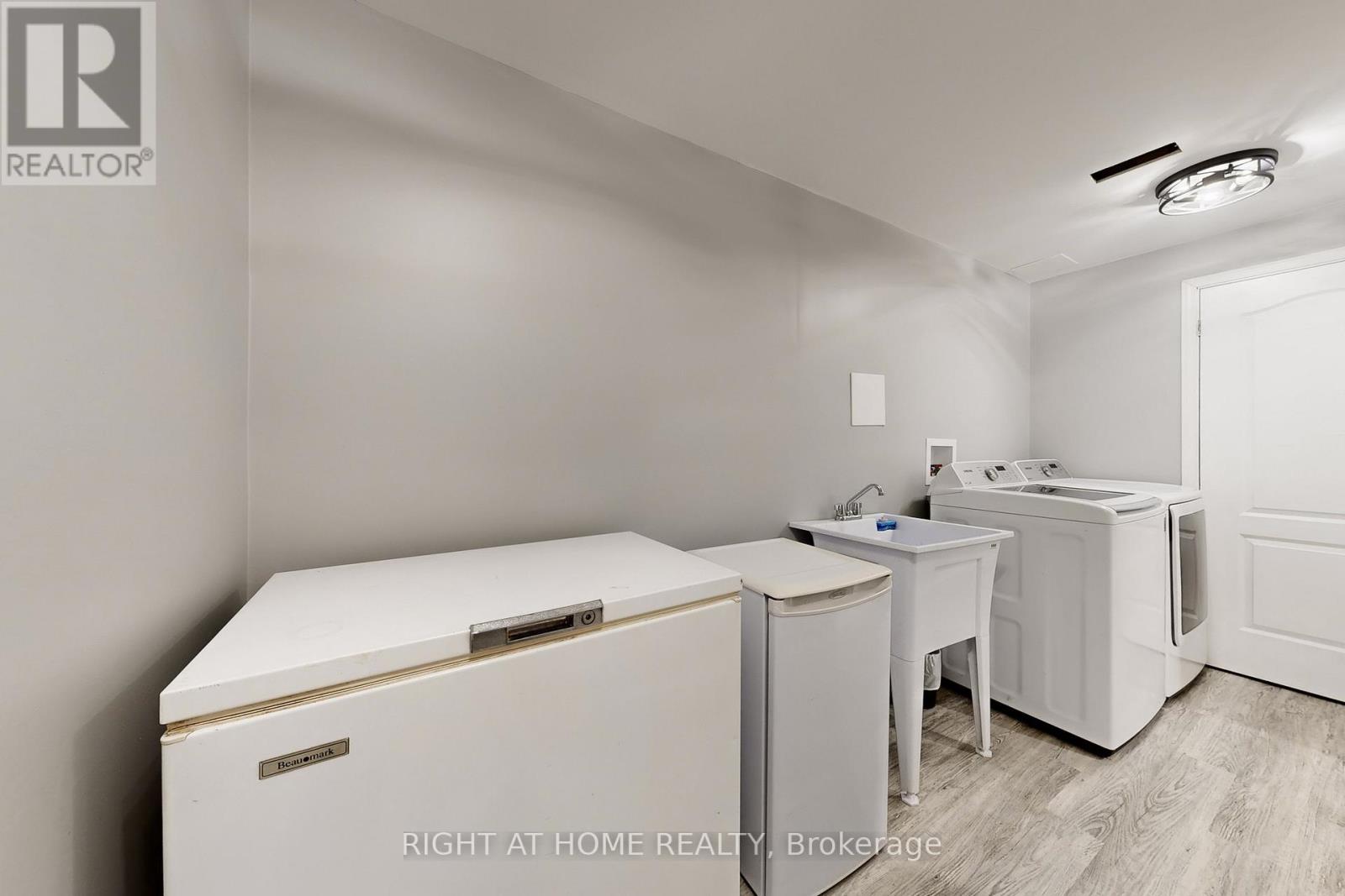 78 John W Taylor Avenue, New Tecumseth, Ontario  L9R 0C9 - Photo 45 - N12986320