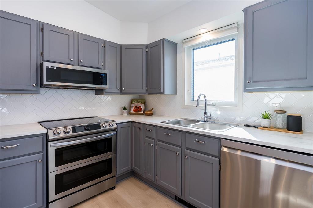 108 Jim Smith Drive, Winnipeg, Manitoba  R2G 3Z2 - Photo 1 - 202606745