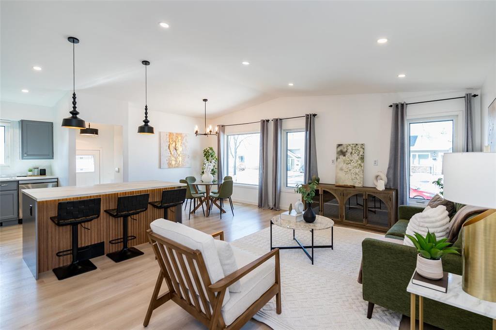 108 Jim Smith Drive, Winnipeg, Manitoba  R2G 3Z2 - Photo 10 - 202606745