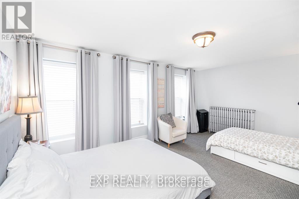 5848-5860 Ferry Street, Niagara Falls, Ontario  L2G 1S9 - Photo 14 - X12986308