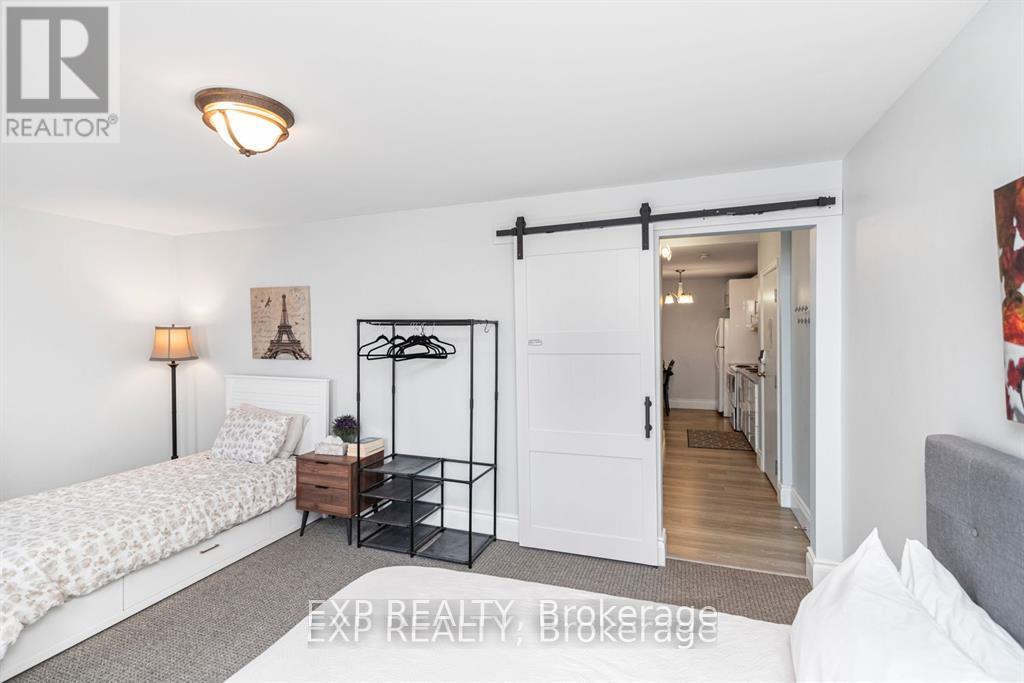 5848-5860 Ferry Street, Niagara Falls, Ontario  L2G 1S9 - Photo 15 - X12986308