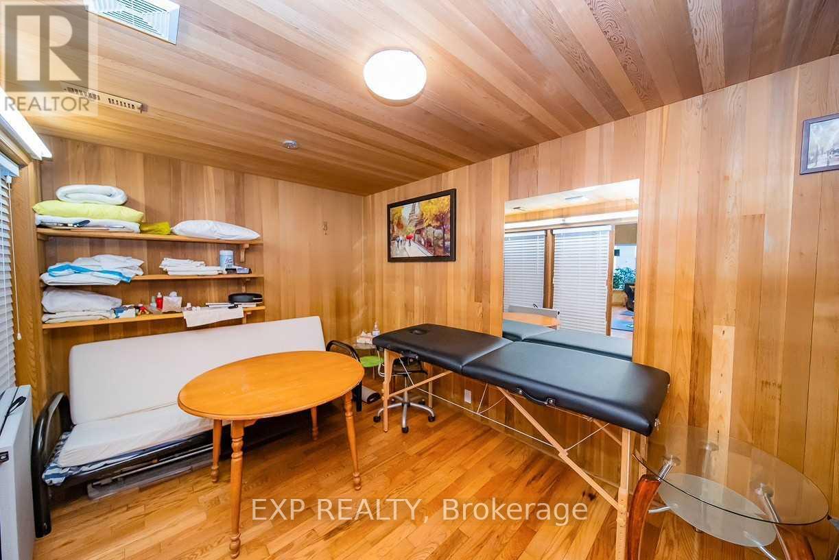 5848-5860 Ferry Street, Niagara Falls, Ontario  L2G 1S9 - Photo 22 - X12986308