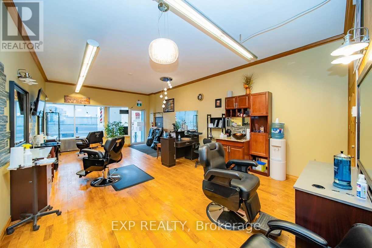 5848-5860 Ferry Street, Niagara Falls, Ontario  L2G 1S9 - Photo 23 - X12986308