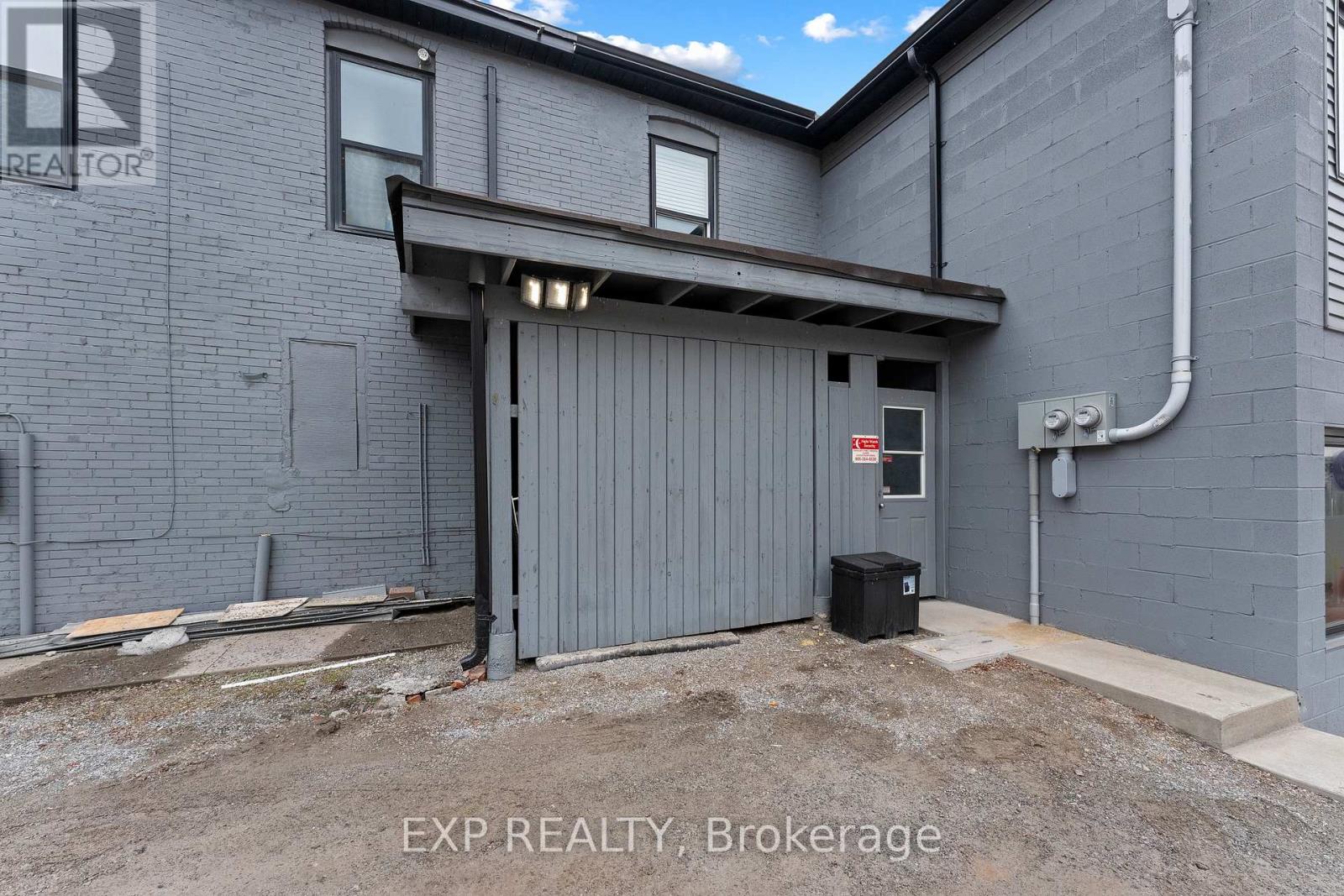 5848-5860 Ferry Street, Niagara Falls, Ontario  L2G 1S9 - Photo 24 - X12986308