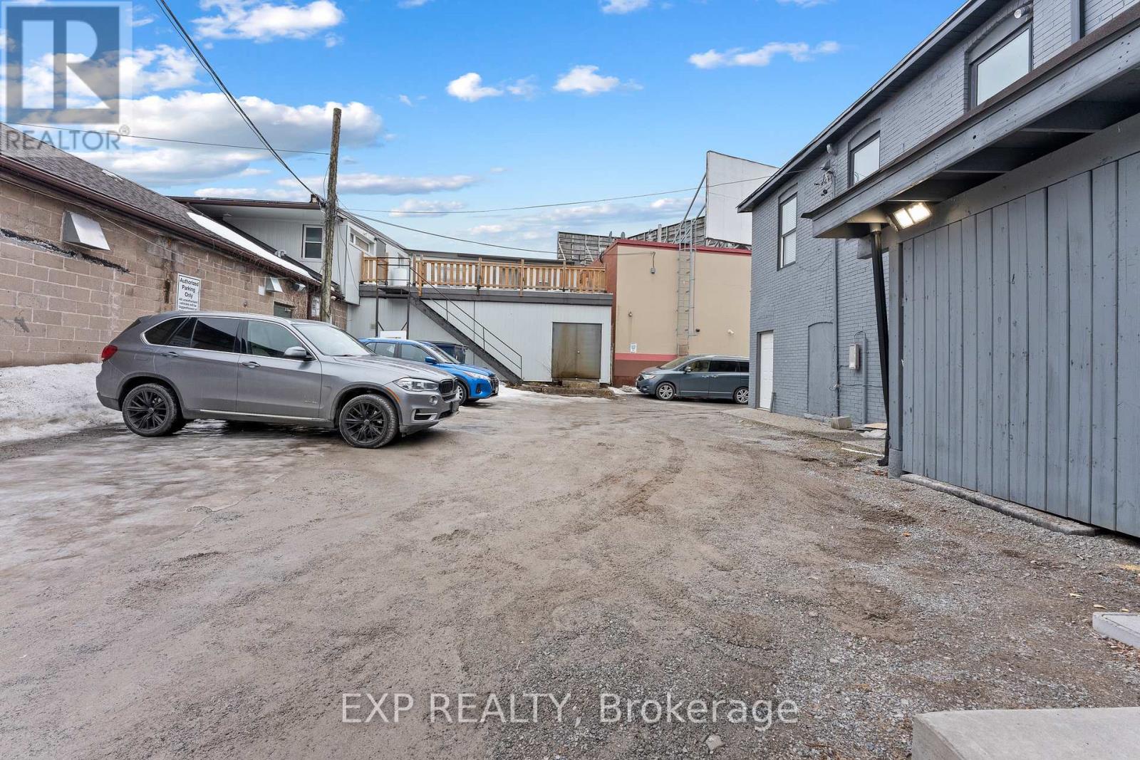 5848-5860 Ferry Street, Niagara Falls, Ontario  L2G 1S9 - Photo 25 - X12986308