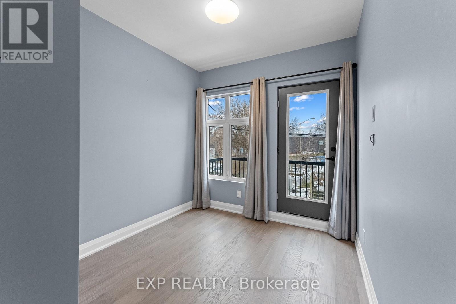 5848-5860 Ferry Street, Niagara Falls, Ontario  L2G 1S9 - Photo 6 - X12986308