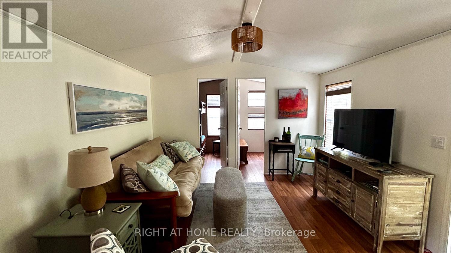 29 Maple Ridge - 1336 South Morrison Lake Road, Gravenhurst, Ontario  P0E 1G0 - Photo 19 - X12986314