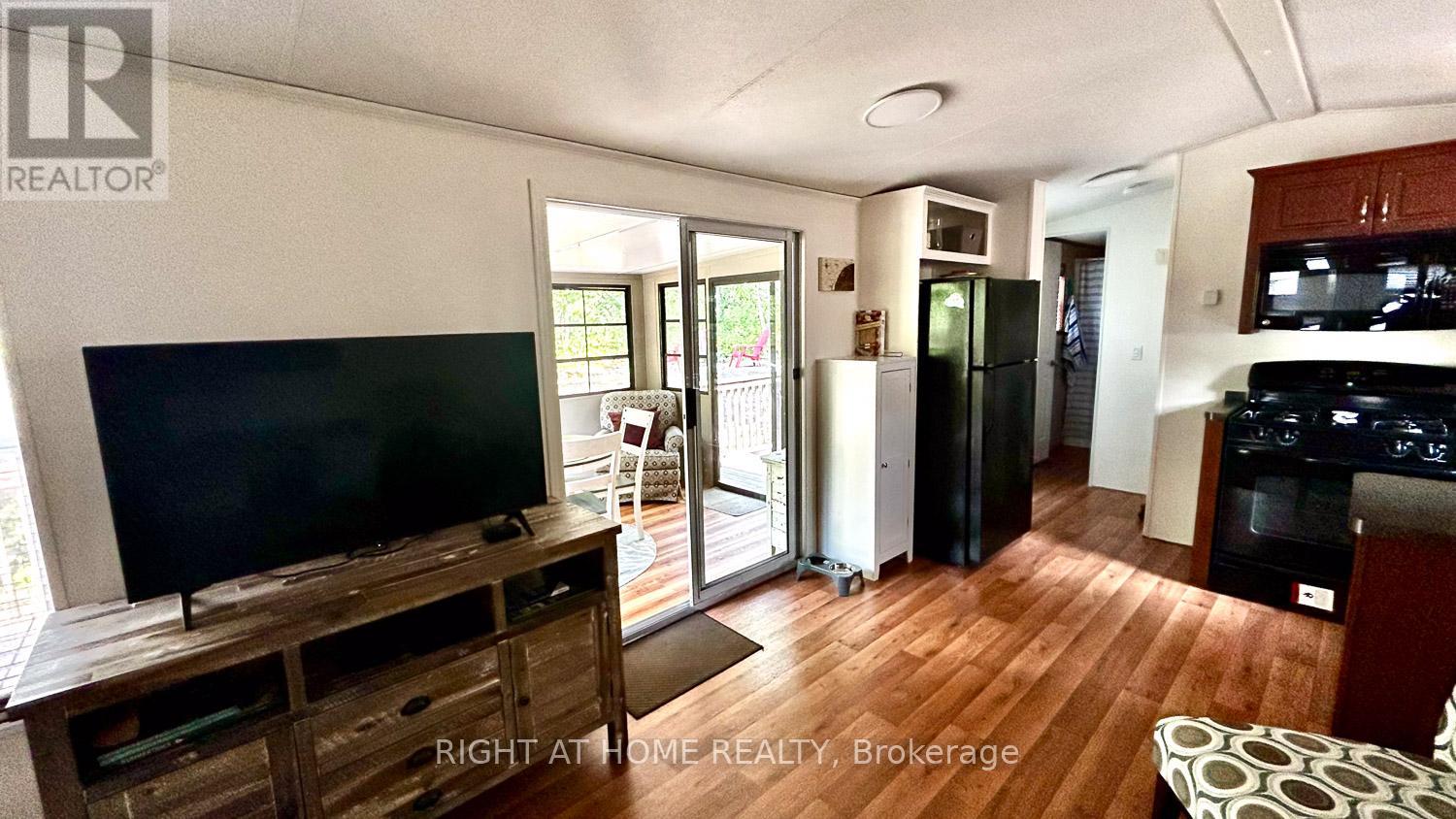 29 Maple Ridge - 1336 South Morrison Lake Road, Gravenhurst, Ontario  P0E 1G0 - Photo 25 - X12986314