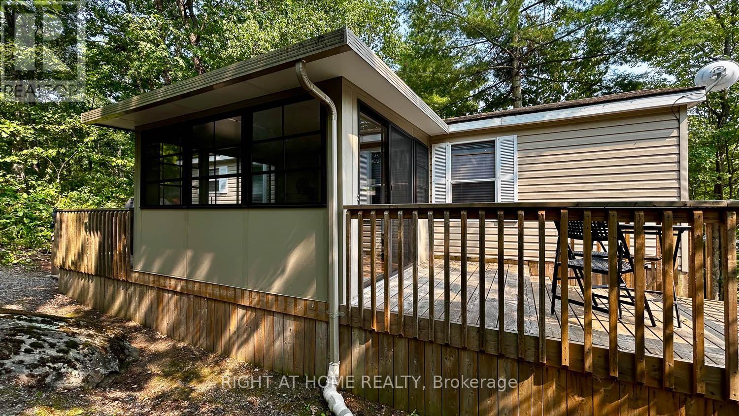 29 Maple Ridge - 1336 South Morrison Lake Road, Gravenhurst, Ontario  P0E 1G0 - Photo 4 - X12986314