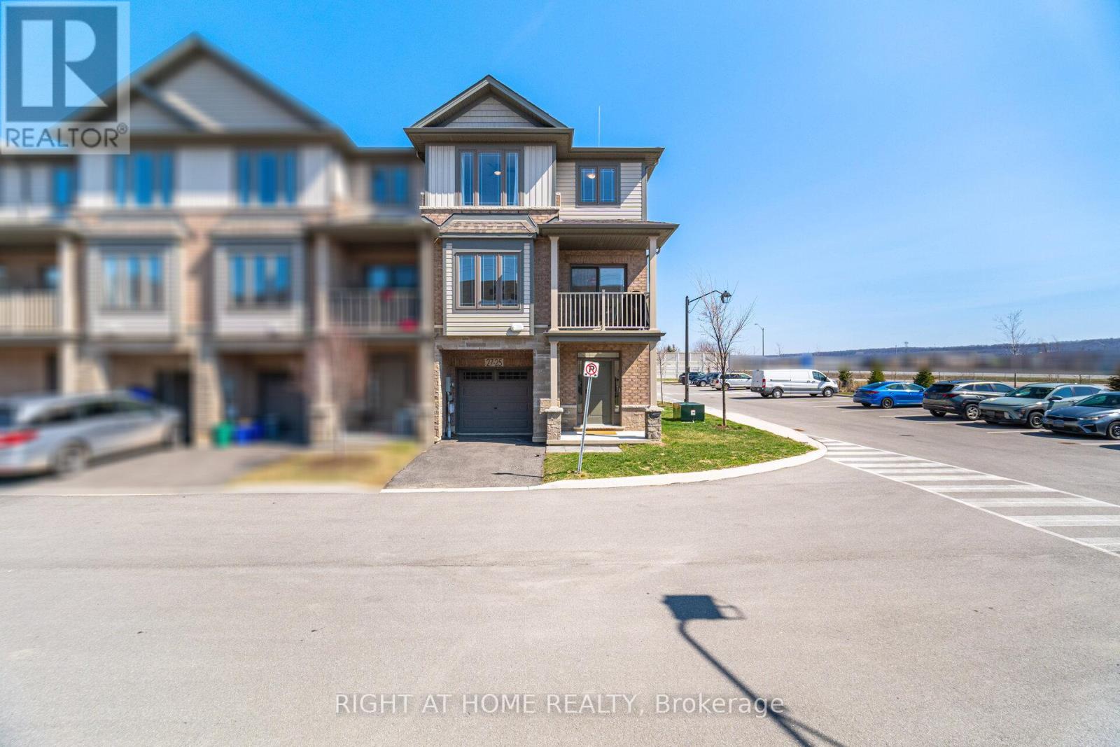 25 - 27 Rachel Drive, Hamilton, Ontario L8E 0K6 - Photo 4 - X12986322