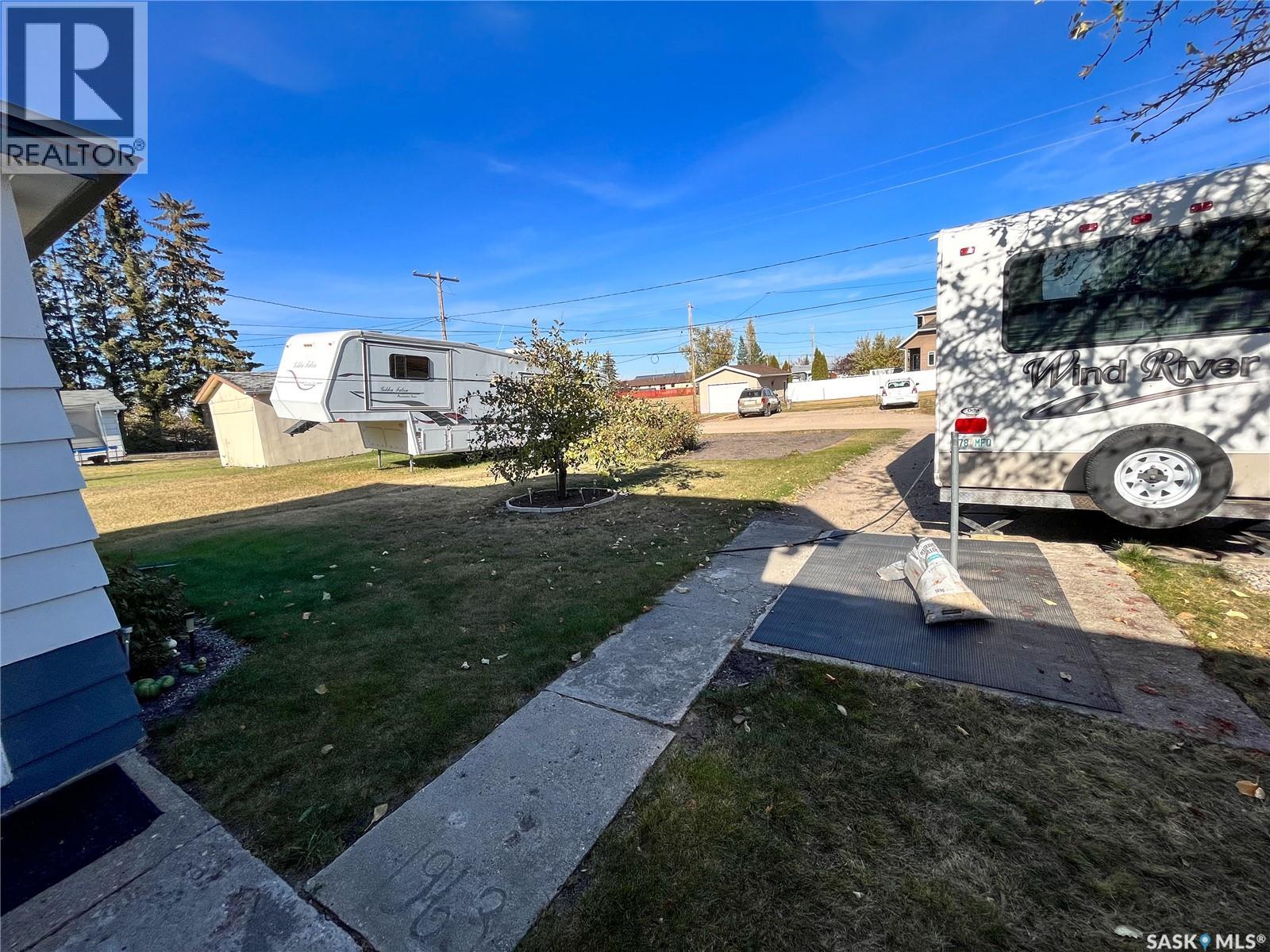 312 10th Avenue W, Melville, Saskatchewan  S0A 2P0 - Photo 36 - SK032659