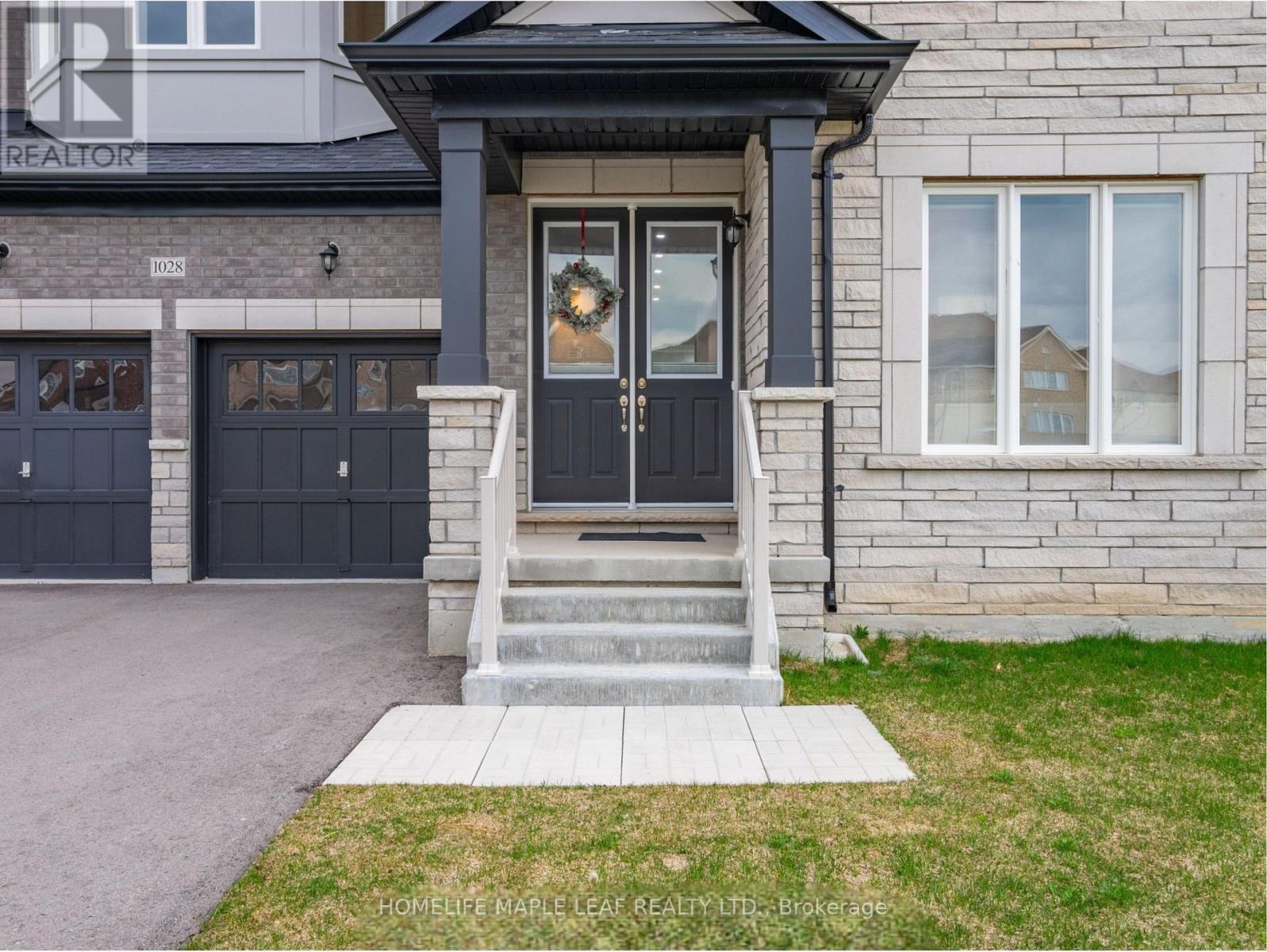 1028 Hardy Way, Innisfil, Ontario  L0L 1W0 - Photo 18 - N12852308