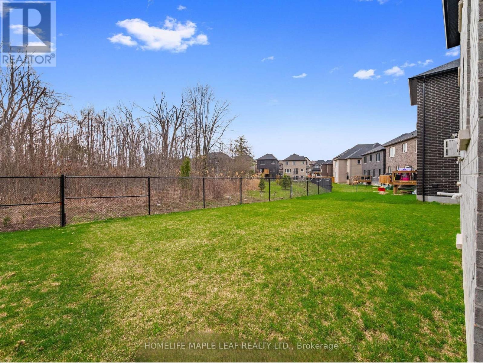 1028 Hardy Way, Innisfil, Ontario  L0L 1W0 - Photo 22 - N12852308